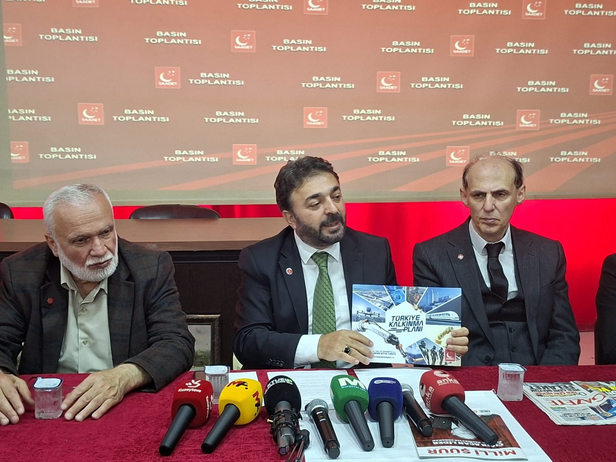 Faik Çalık Rize’de Konuştu: “Türkiye’nin Gerçek Gündemi Mutfaktaki Yangın”