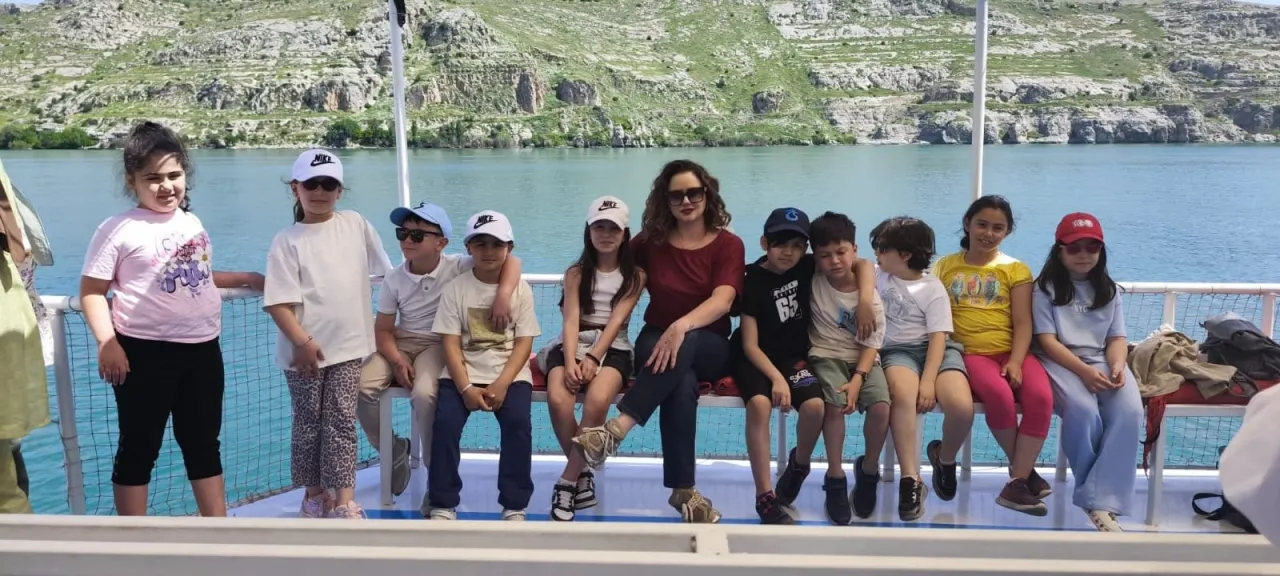 Trabzonlu Öğretmenden Örnek Proje: Öğrencilerini Tarihle Buluşturdu