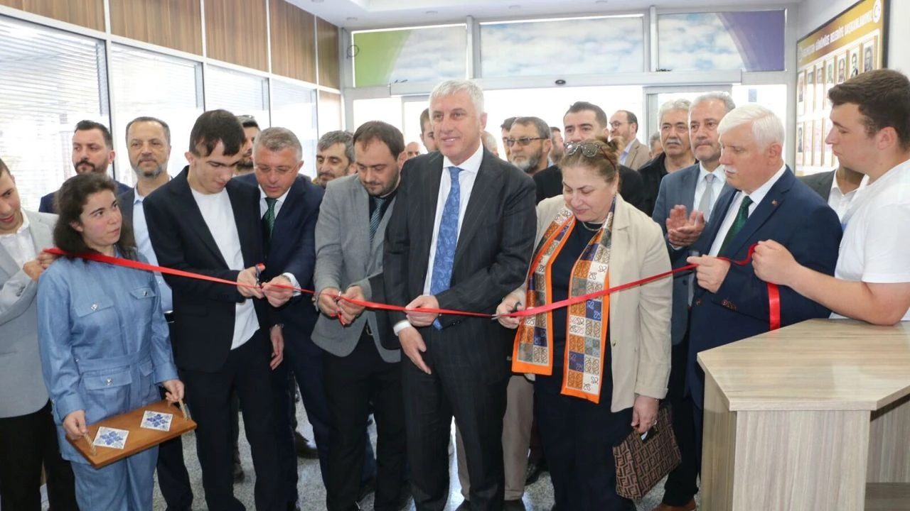Of’ta Özel Öğrencilerden Yıl Sonu Sergisi: Emek ve Yetenek Göz Doldurdu