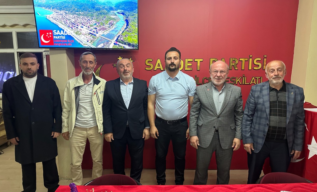 Saadet Partisi Ardeşen İlçe Başkanlığı’nda Görev Değişimi