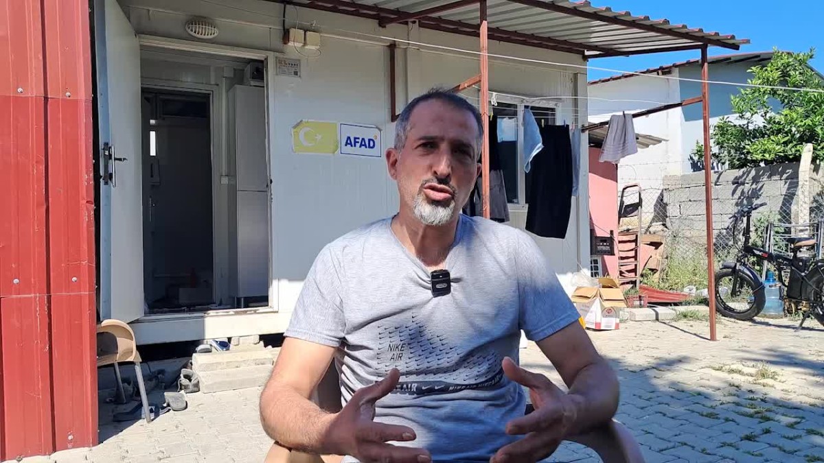Hatay’da konteynerlerde tahliye endişesi: “Evlerimiz teslim edilmeden çıkamayız”