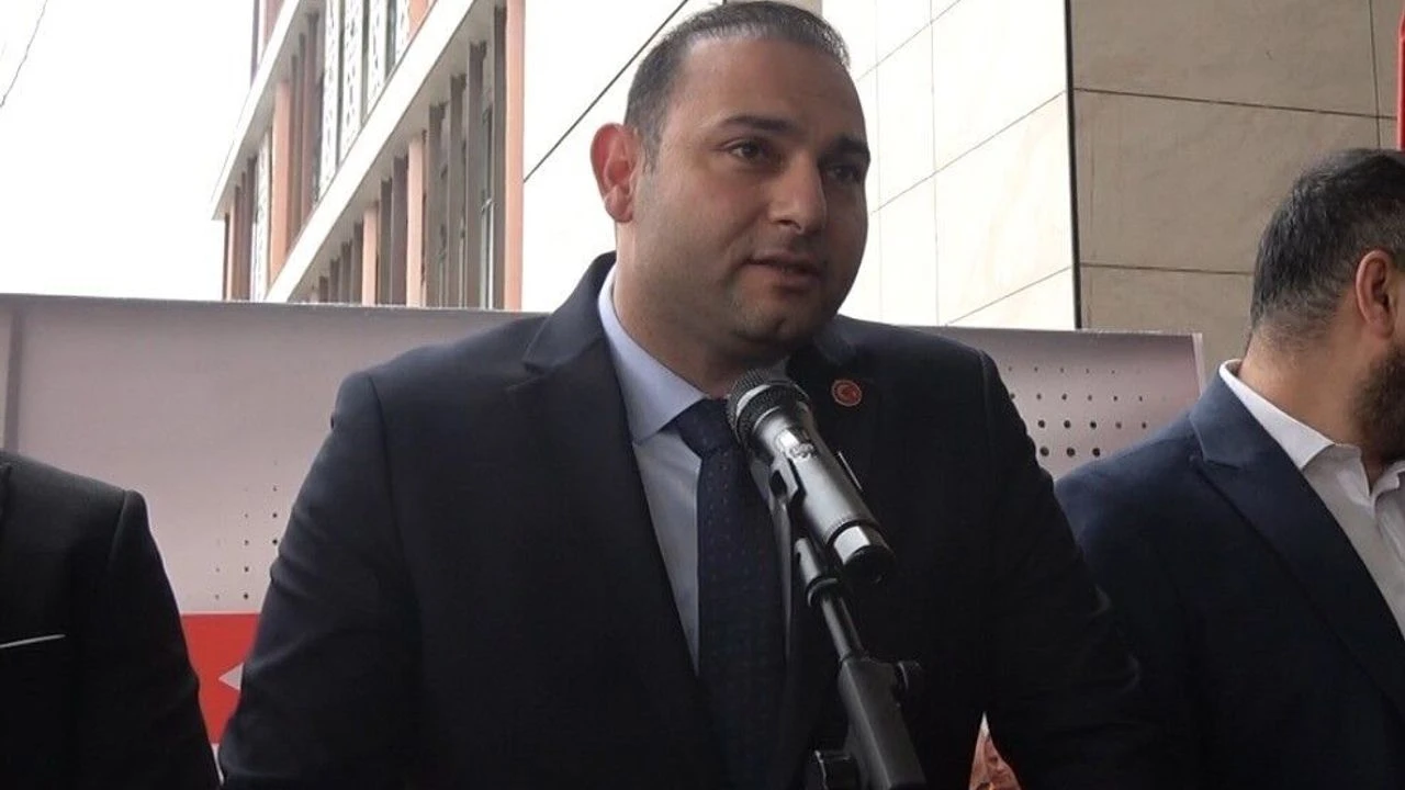 CHP'de Şok Ayrılık! Kilis Belediye Başkanı Hakan Bilecen İstifa Etti