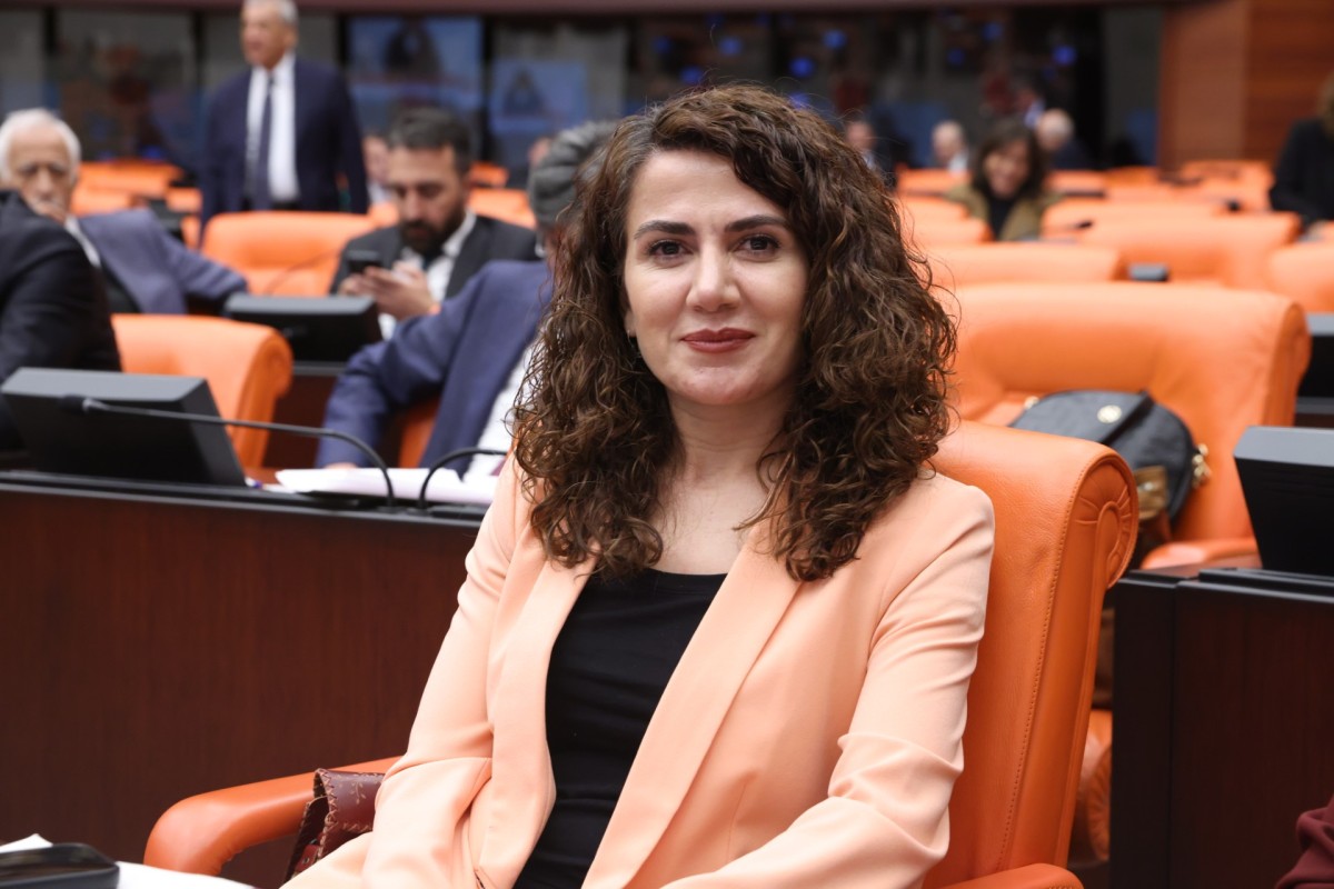 DEM Partili Boz'dan Bakan Bak'a KYK Yurtlarıyla İlgili 11 Soruluk Önerge