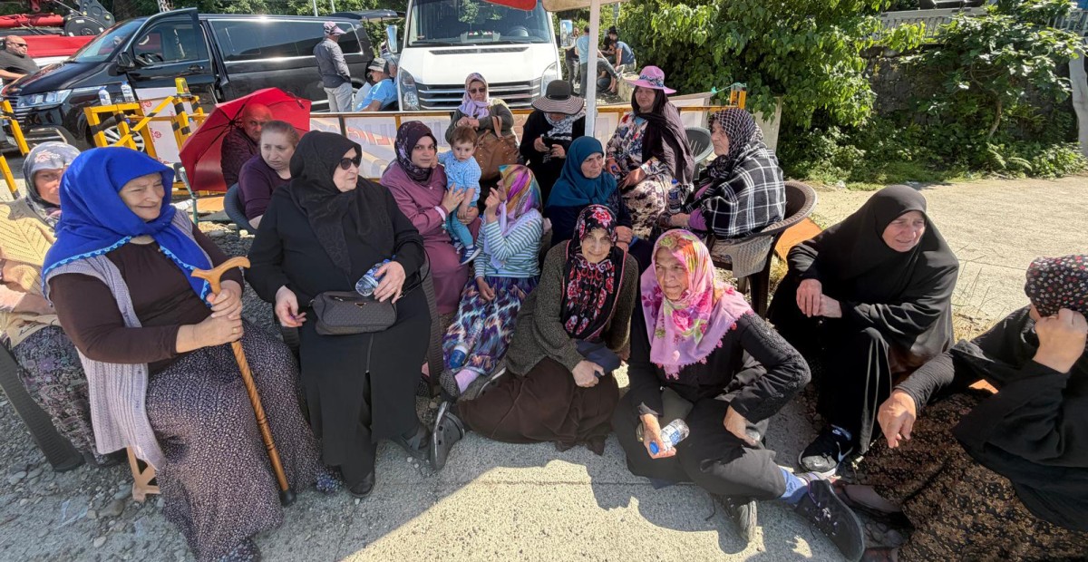 Pazar’da Balıkçılar Kafes Balıkçılığına İsyanı etti : “Deniz bizim ekmeğimizdir ekmeğimizi sizlere yedirmeyeceğiz”