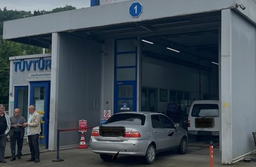 Araç Muayenesinde Kart Komisyonu Tepkisi: