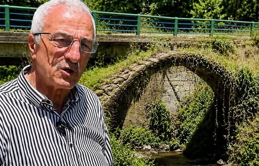 Rize'deki Tarihi Kemer Köprü Zamana Direniyor: