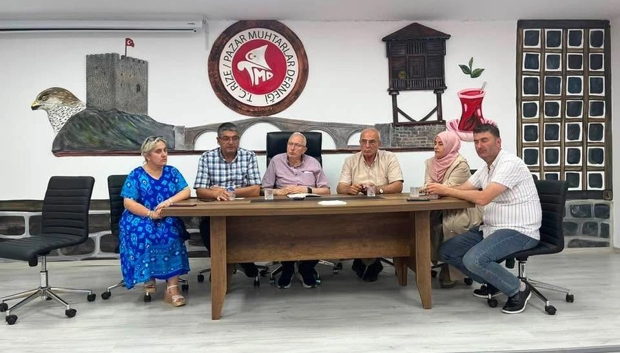 Pazar'da Çay Masaya Yatırıldı