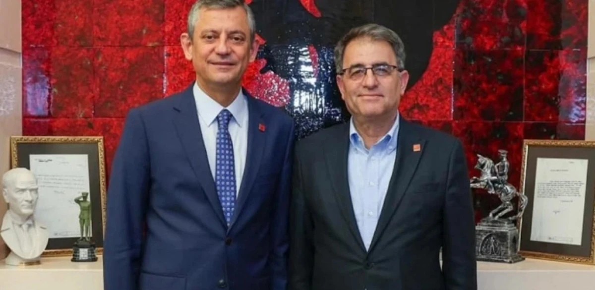 Güle Güle Rizede çalışkan CHP Örgütü.