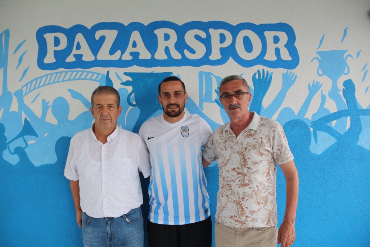 Kaptan Emre Akgün Pazarspor’da Bir Yıl Daha!