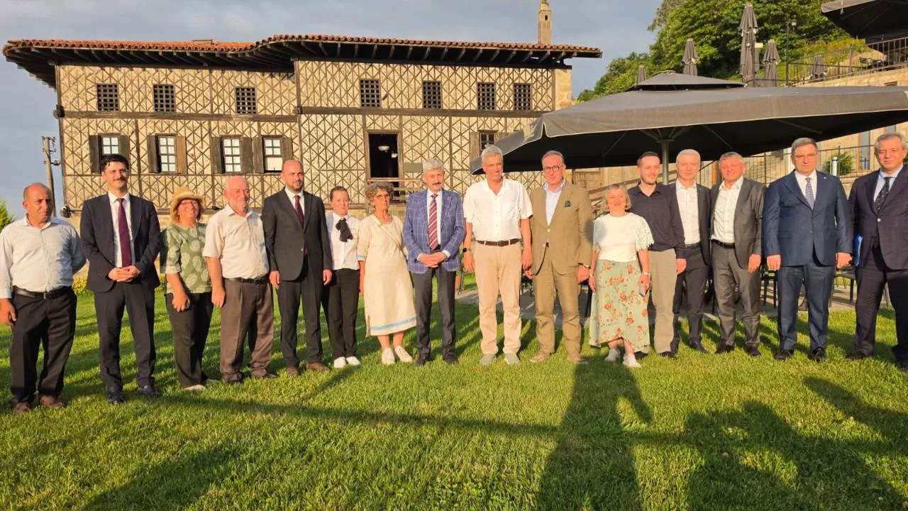 MEMİŞOĞLU, BAŞTIMAR AİLE MÜZESİ’NE HAYRAN KALDI
