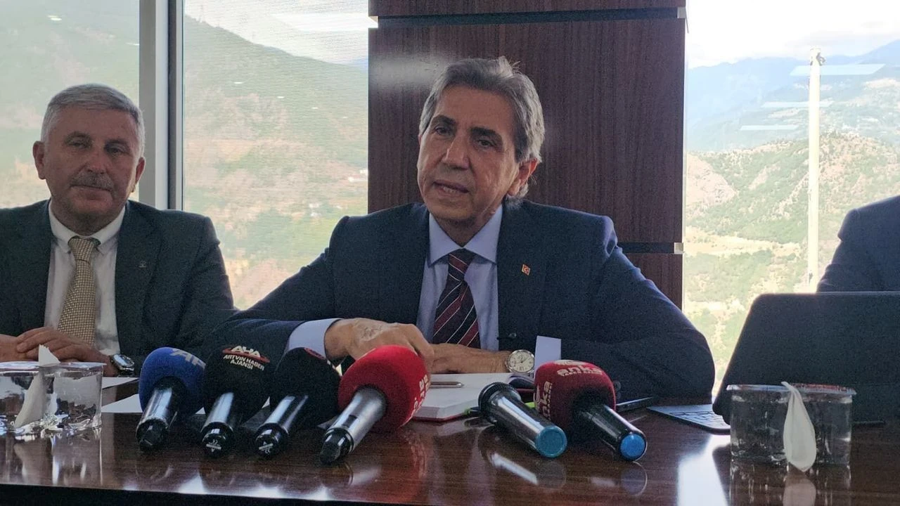Mustafa Demir'den Yeni Parti Sorusuna Yanıt