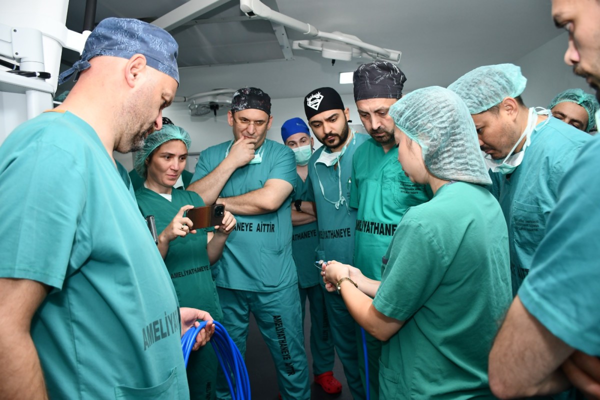 KTÜ Farabi Hastanesi'nde, Robotik Cerrahi Uygulaması ile Yeni Dönem