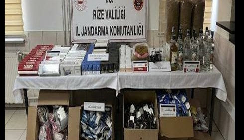Rize'de Jandarmadan Bir Aylık Operasyon Bilançosu: Silah, Uyuşturucu ve Kaçak Ürünler Ele Geçirildi