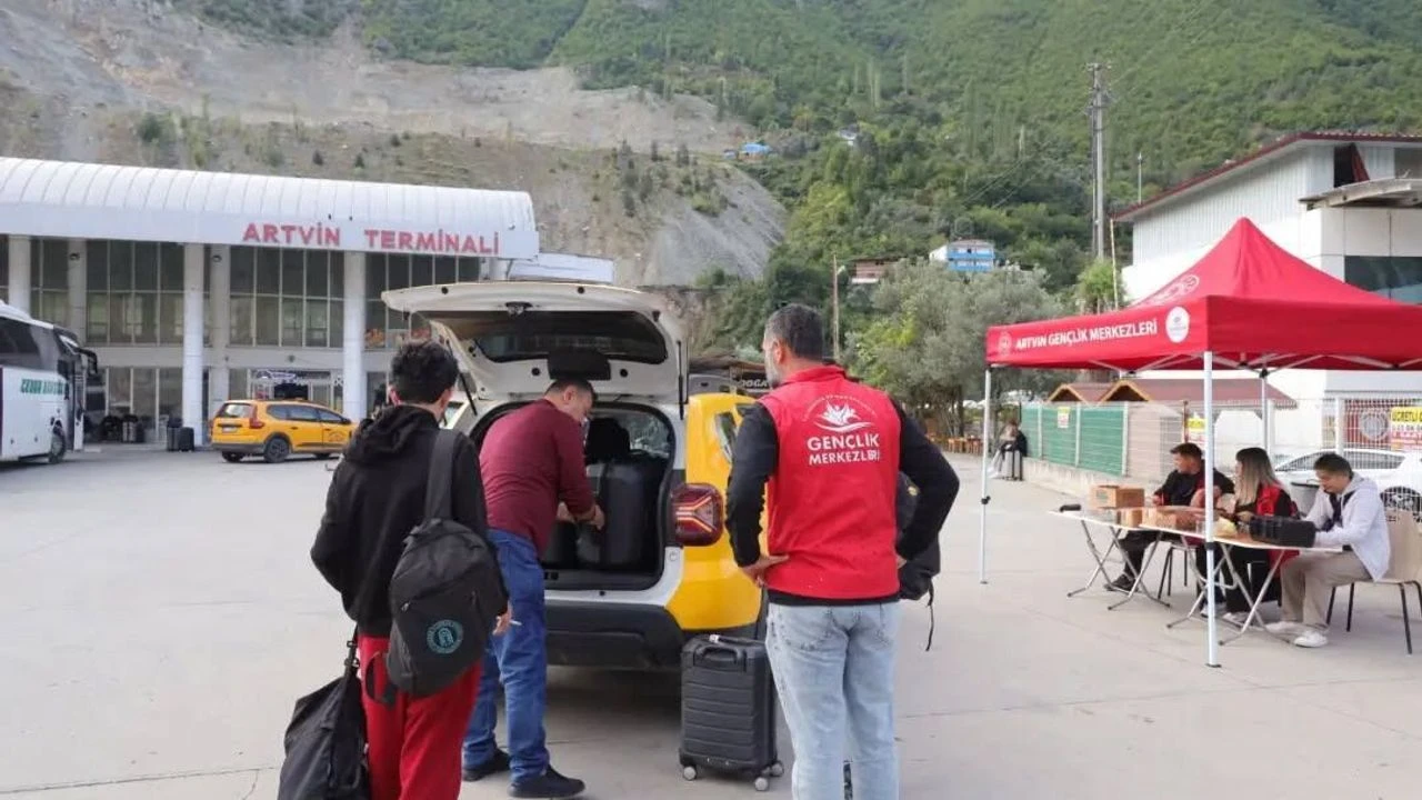 Artvin’de Üniversite Öğrencilerine Sıcak Karşılama