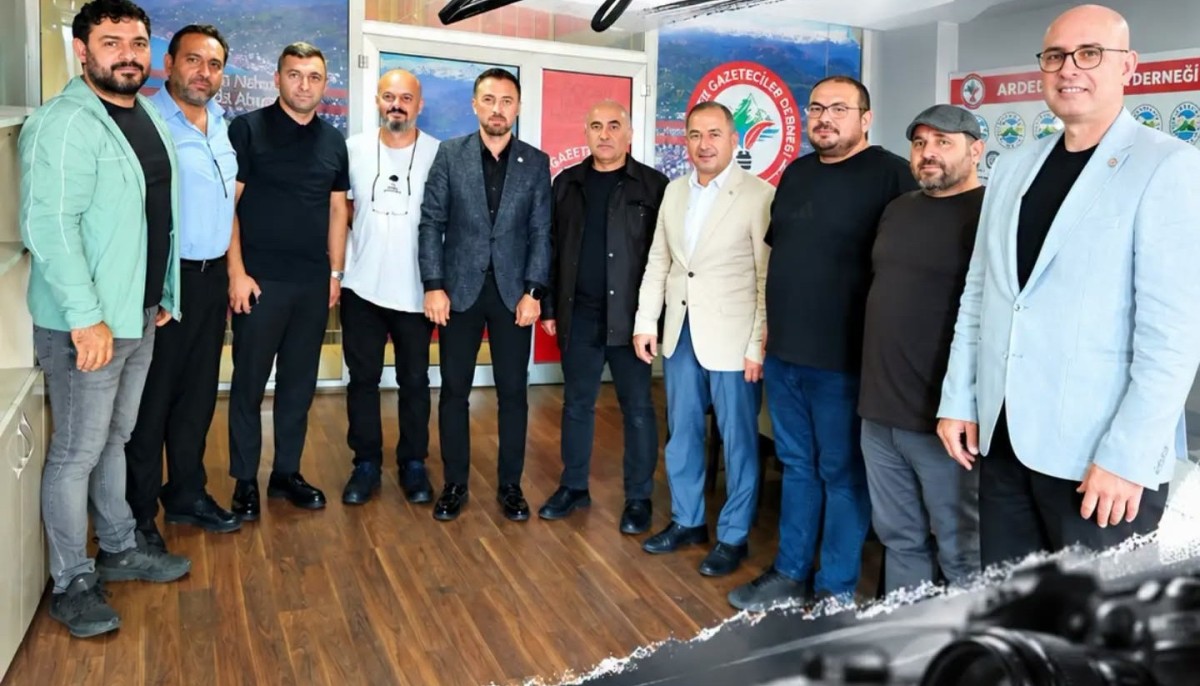 Milletvekili Mertoğlu’ndan Ardeşen Gazeteciler Derneği’ne Hayırlı Olsun Ziyareti