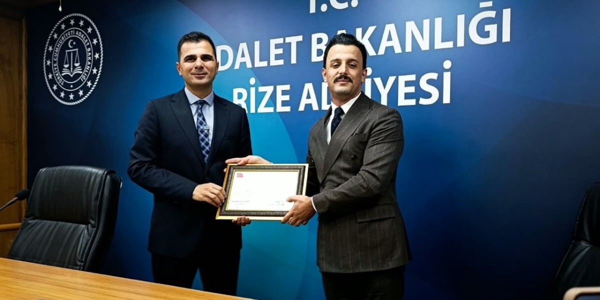 Rize Barosu’nda Mehmet Can Tüfekçi Mazbatasını Aldı