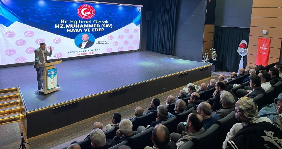 Rize’de “Bir Eğitimci Olarak Hz. Peygamber, Haya ve Edep” Konferansı Düzenlendi