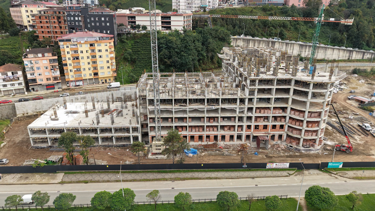 Rize’de 992 Kişilik Öğrenci Yurdunda Çalışmalar Yüzde 45’e Ulaştı