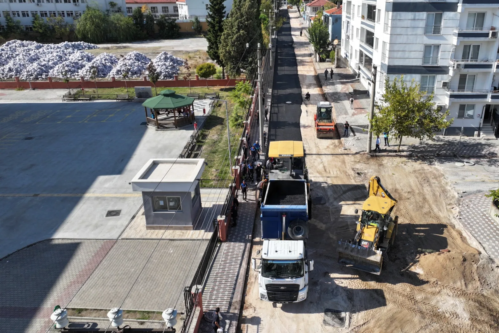Manisa Kırkağaç’ta 4 bin ton sıcak asfalt çalışması